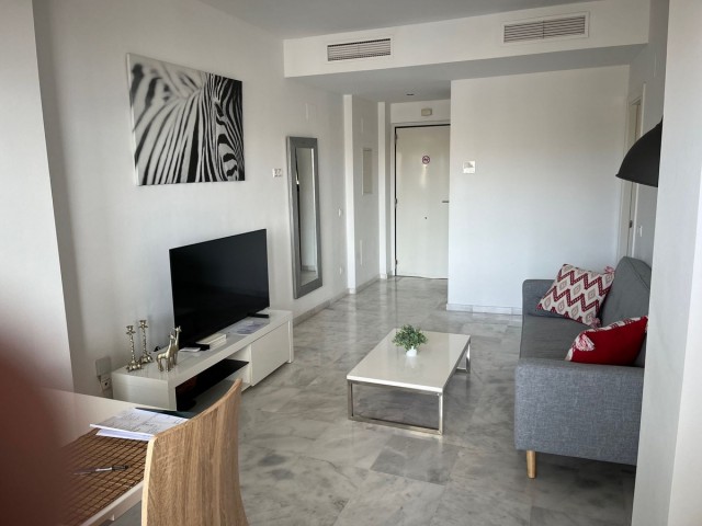 Apartment, Estepona, R4567252