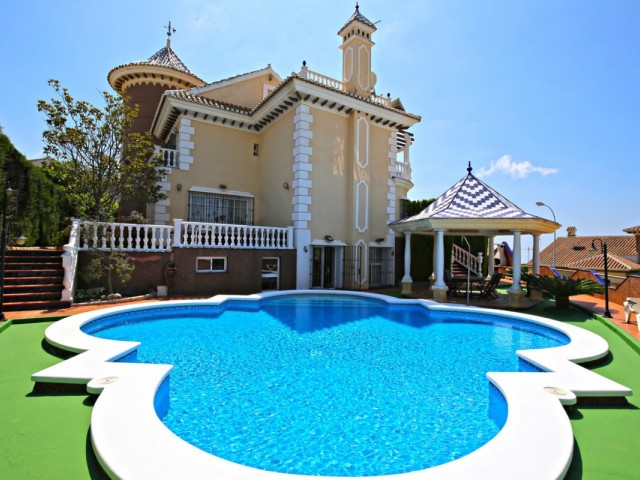 Villa avec 9 Chambres  à Torre del Mar