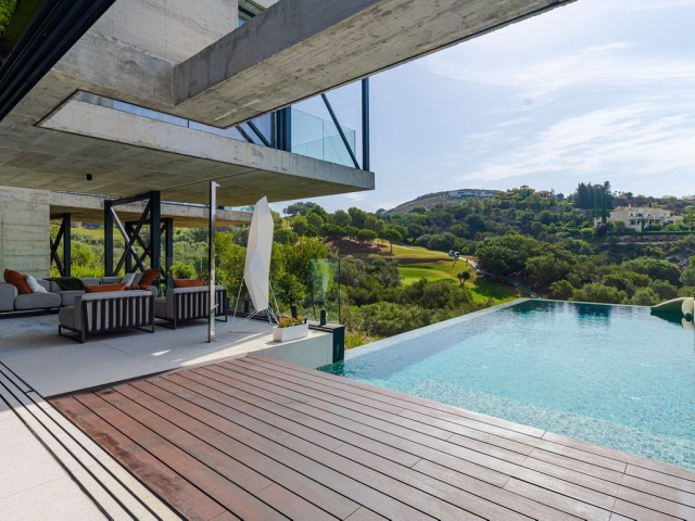 5 Sovrums Villa i Benahavís