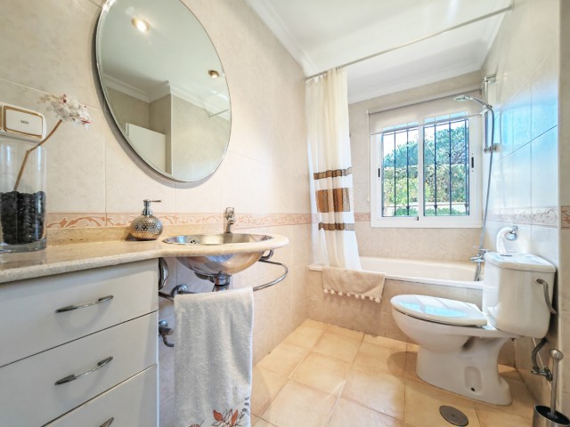 4 Bedrooms Villa in Marbesa