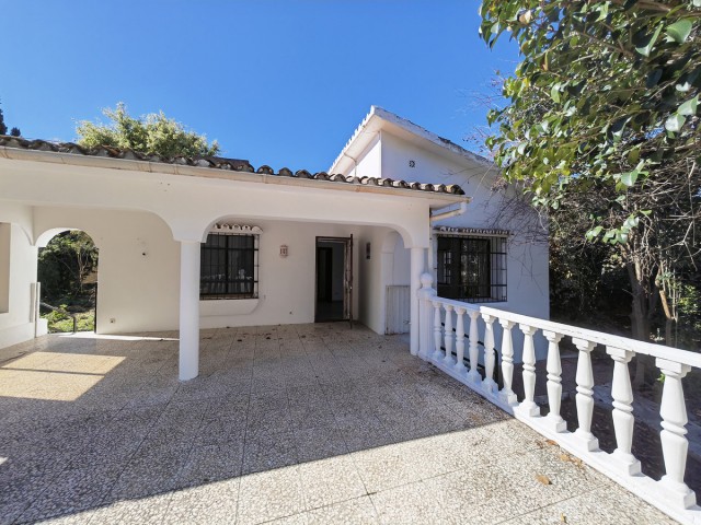 Villa, Guadalmina Alta, R4651768