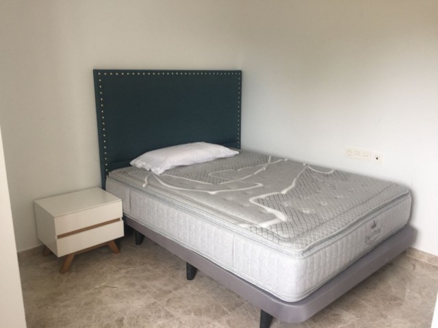 4 Slaapkamer Rijtjeshuis in Nueva Andalucía