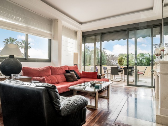 Penthouse in Nueva Andalucía