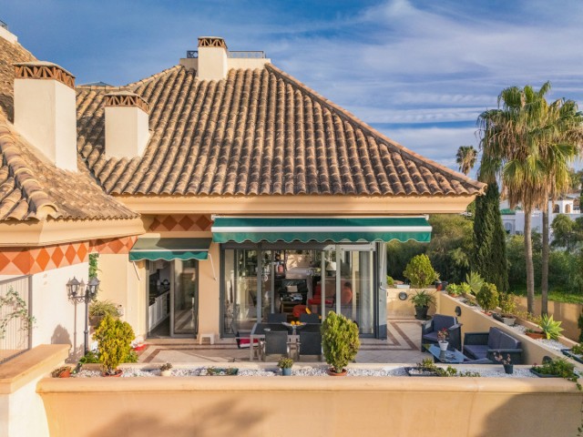 Penthouse in Nueva Andalucía