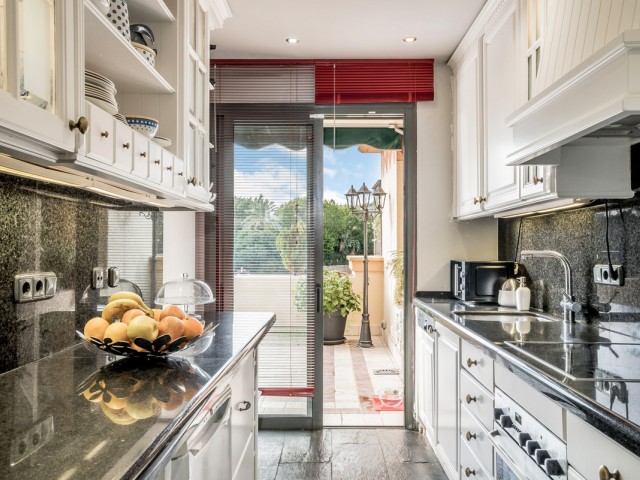 Penthouse in Nueva Andalucía