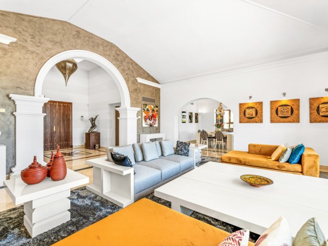 7 Bedrooms Villa in Nueva Andalucía