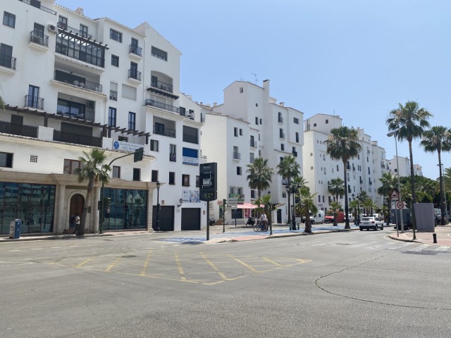 2 Makuuhuoneen Huoneisto Puerto Banús