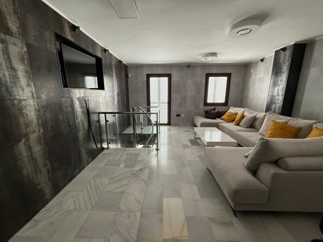 2 Bedrooms Apartment in Puerto Banús