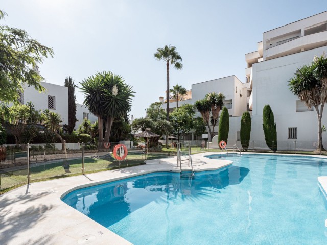 4 Bedrooms Apartment in Marbella