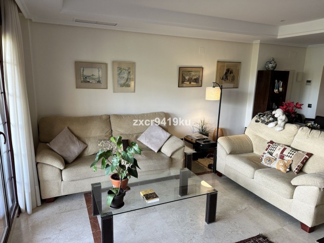 Apartment, La Mairena, R4655632
