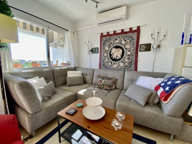 Apartment, Nueva Andalucia, R4643185