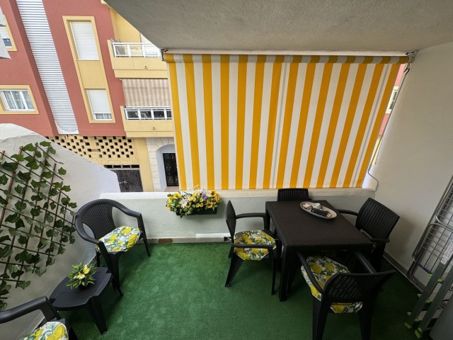 Studio-appartement avec 0 Chambres  à San Luis de Sabinillas