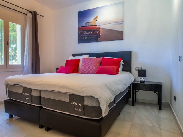 4 Bedrooms Villa in Nueva Andalucía