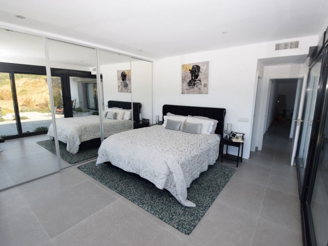 Villa avec 4 Chambres  à La Cala Golf