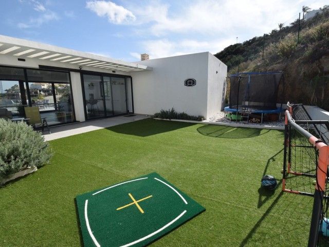 4 Schlafzimmer Villa in La Cala Golf