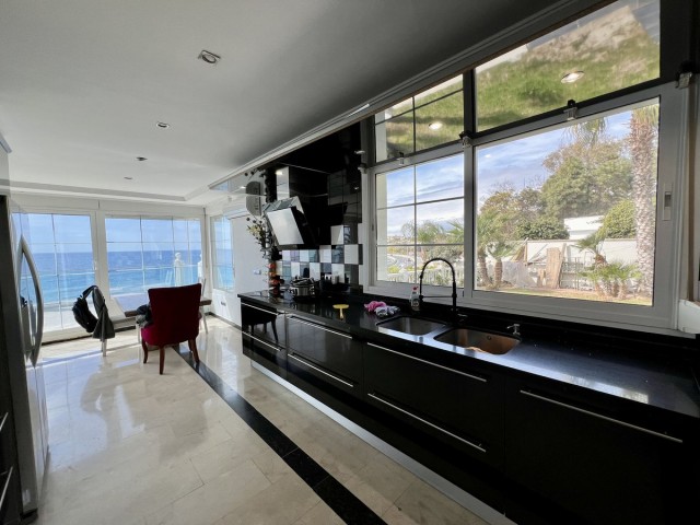 5 Slaapkamer Villa in El Chaparral