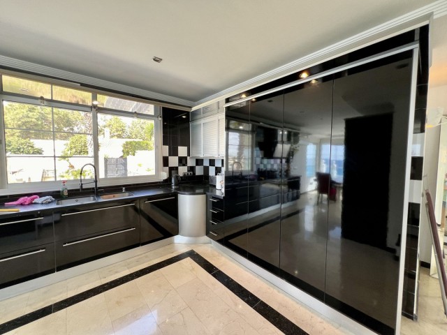 5 Slaapkamer Villa in El Chaparral