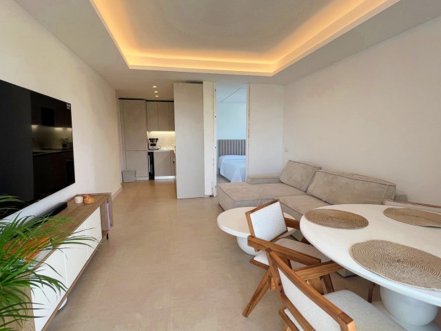 Apartment, Nueva Andalucia, R4668883