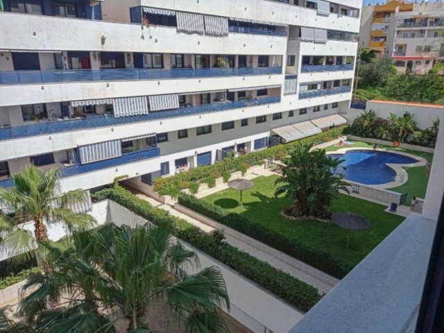 Apartment, Estepona, R4656679