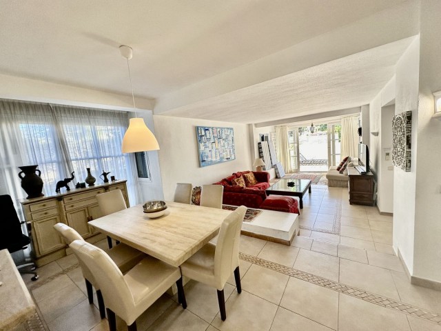 Apartment, Marbella, R4558195