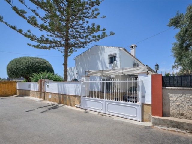 Villa, Marbella, R4322842