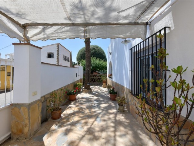 Villa con 4 Dormitorios  en Marbella