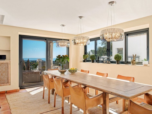 4 Bedrooms Villa in El Madroñal