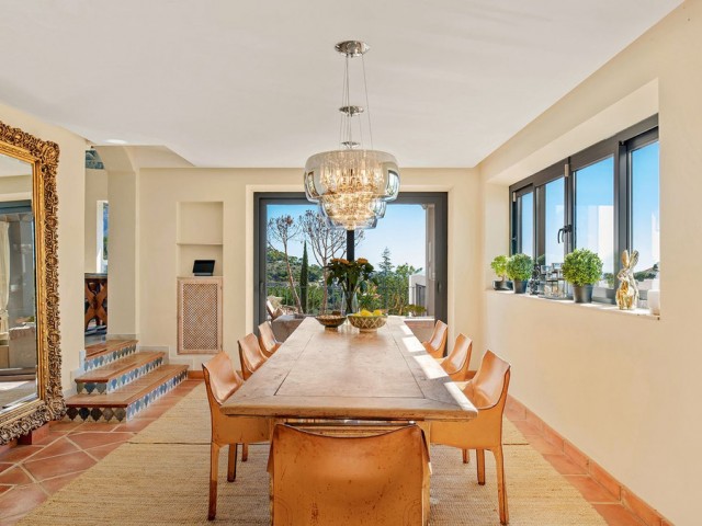 4 Bedrooms Villa in El Madroñal