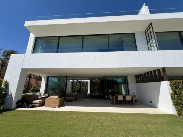 4 Slaapkamer Villa in Nueva Andalucía