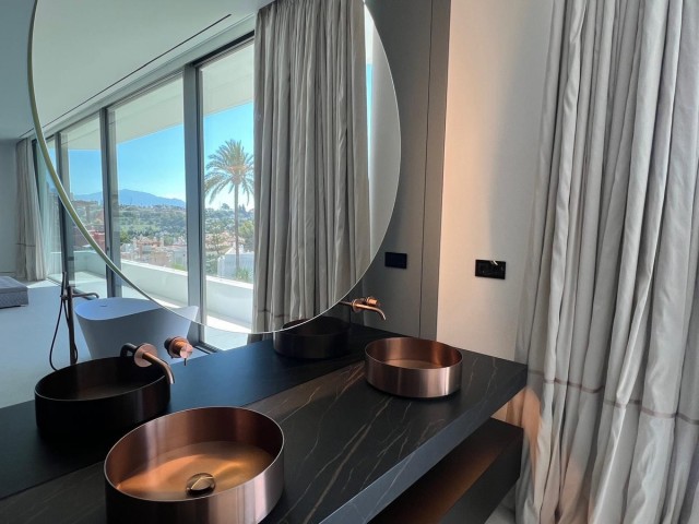 4 Slaapkamer Villa in Nueva Andalucía