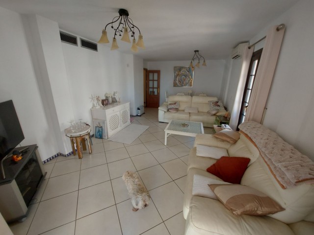 Apartment, La Duquesa, R4675435