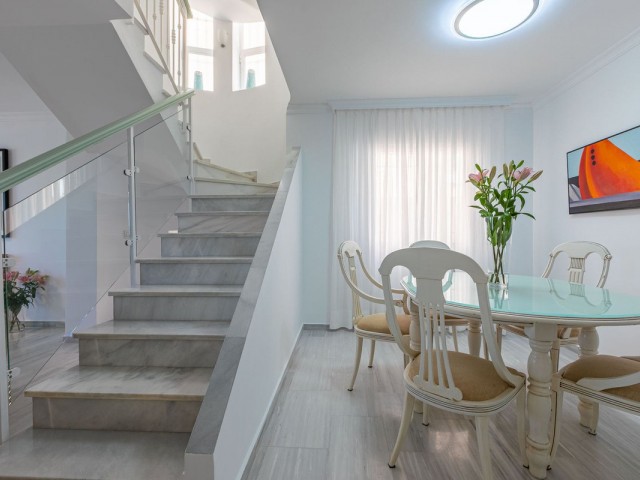 4 Soveroms Villa i Costabella