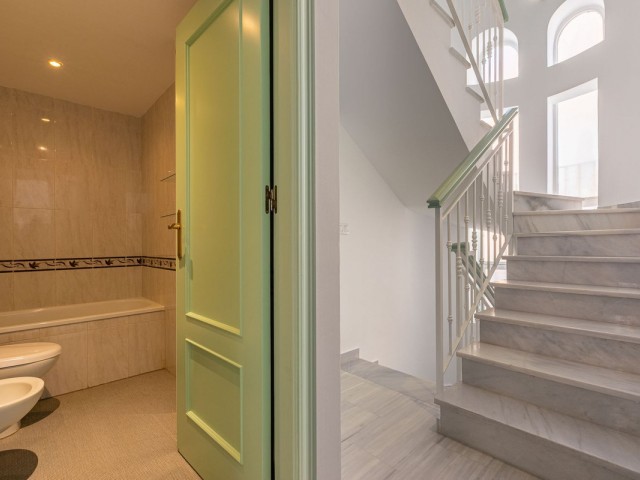 4 Soveroms Villa i Costabella