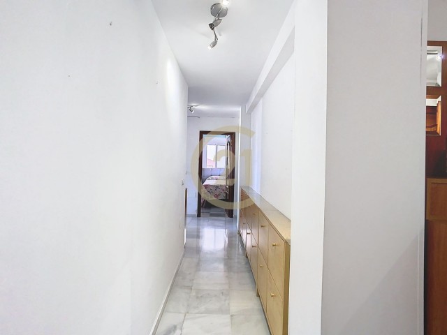 Apartamento con 4 Dormitorios  en Málaga