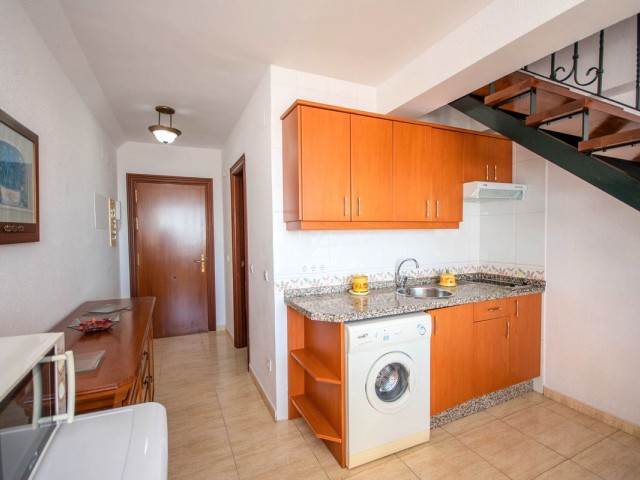 Apartamento con 2 Dormitorios  en Benalmadena