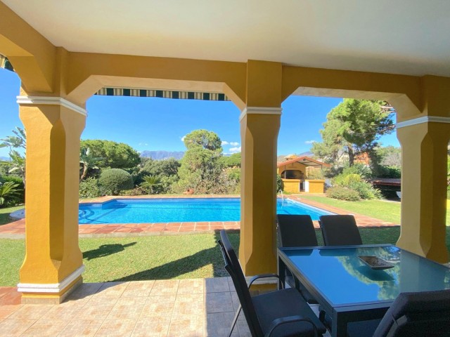 Villa avec 5 Chambres  à El Rosario