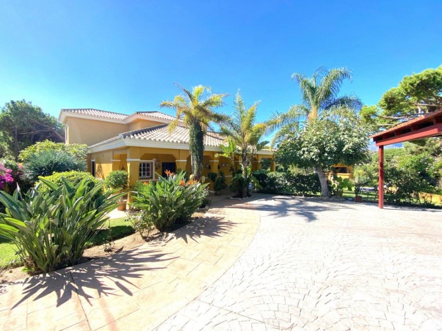 Villa avec 5 Chambres  à El Rosario