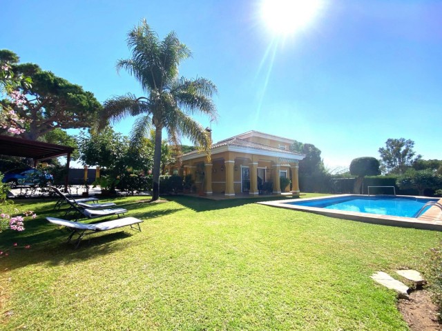 Villa avec 5 Chambres  à El Rosario