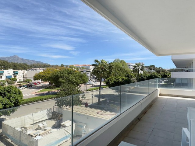 Apartment, Nueva Andalucia, R4679020