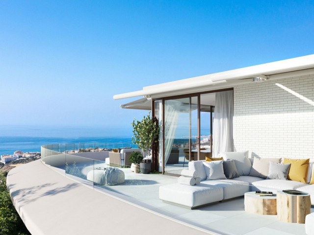 2 Bedrooms Apartment in Benalmadena