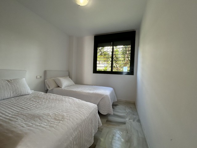 Apartamento con 2 Dormitorios  en Nerja