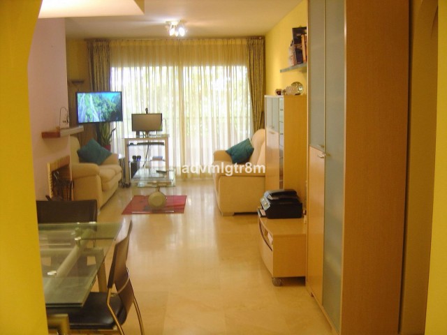 Lägenhet, Guadalmina Alta, R4307173