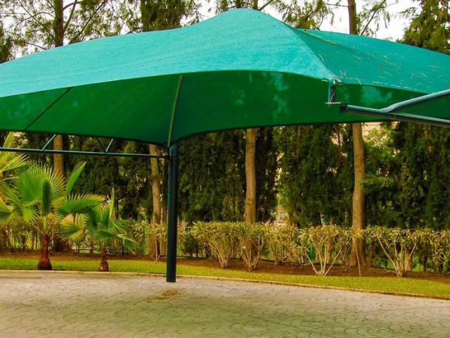 Villa con 6 Dormitorios  en Elviria