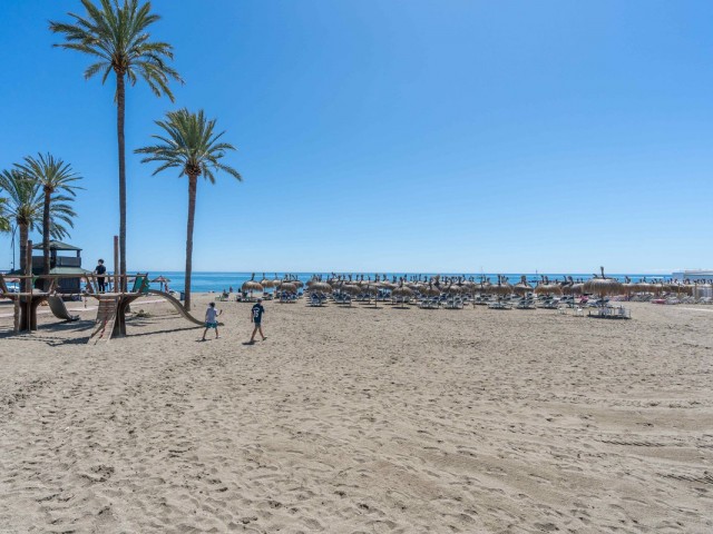 Ático con 5 Dormitorios  en Marbella