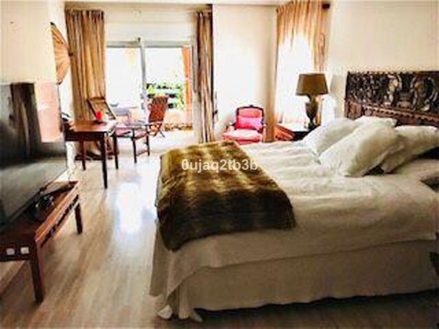 Appartement avec 3 Chambres  à New Golden Mile