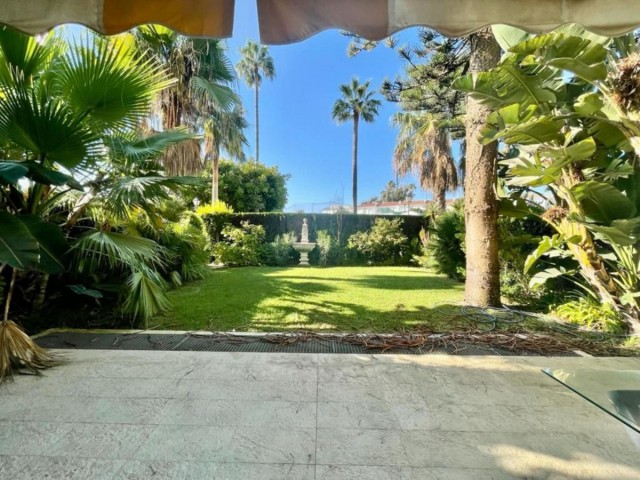 Apartment, Guadalmina Baja, R4688470