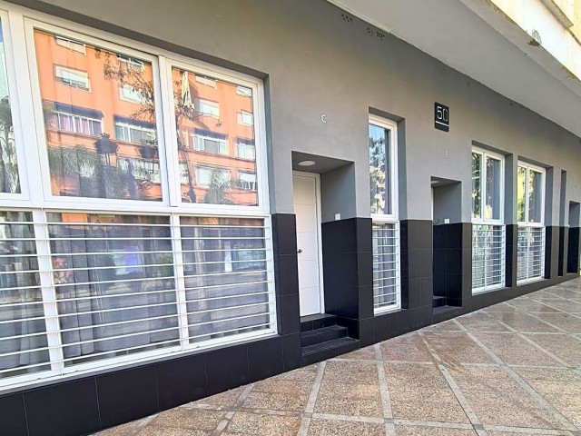 Apartamento con 6 Dormitorios  en Torremolinos Centro