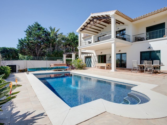 Villa, Casares Playa, R4662250
