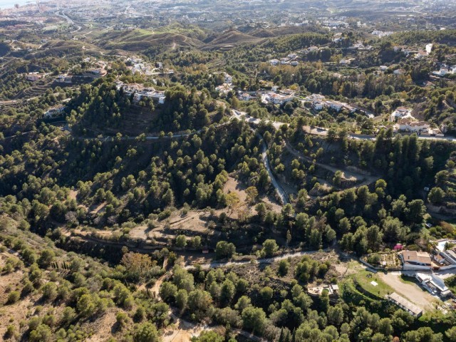  Plot in Mijas