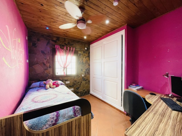 Villa con 3 Dormitorios  en Manilva